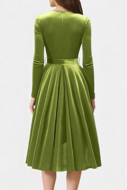 Almena V-Neck Midi Velvet Dress - Elegant and Perfect for Festive Occasions